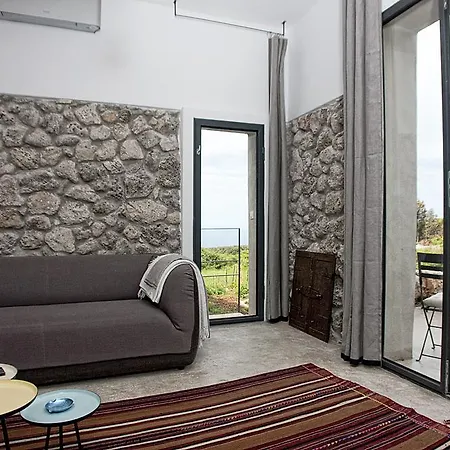Holiday home Sisters-homes Vidovici 5 *